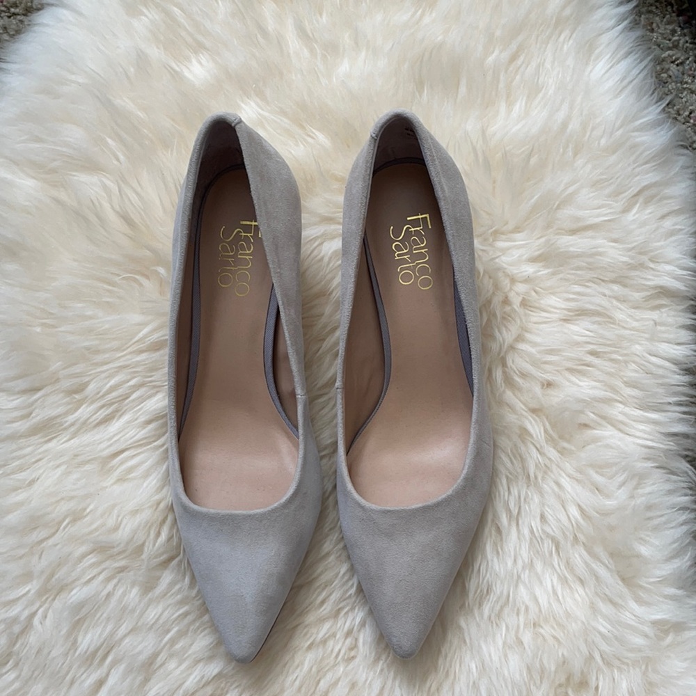 Women high-heeled shoes